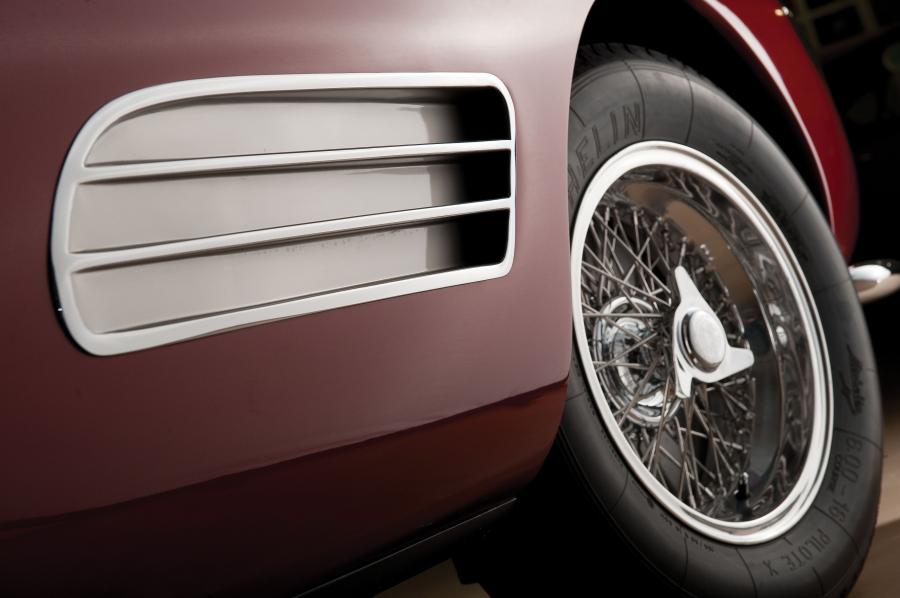 Детали экстерьера Ferrari 410 Superamerica Coupe (Series III) 1958 года  (фото 13 из 33)